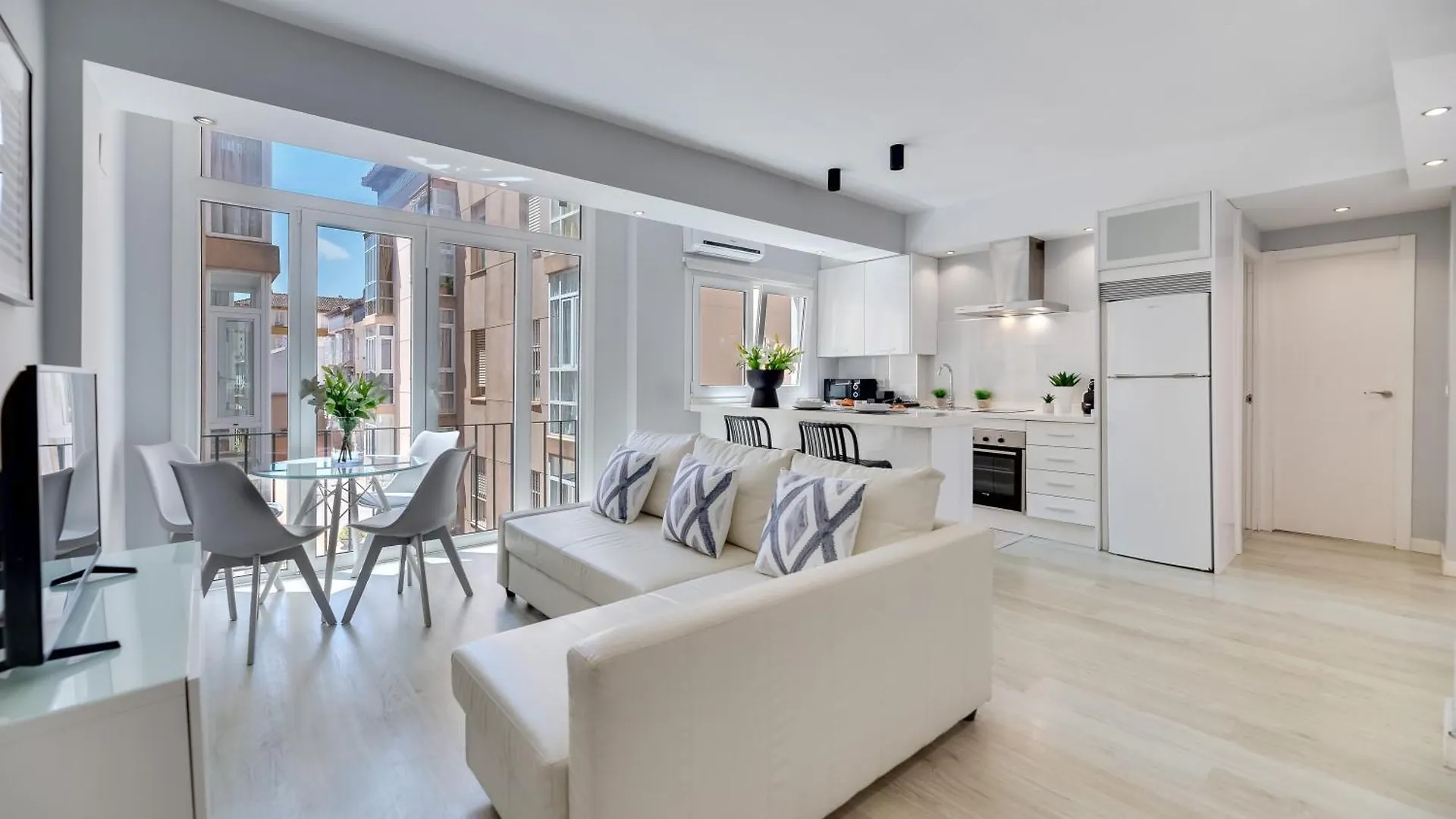 Apartment Xpce Merced Square - Picasso Malaga Spain